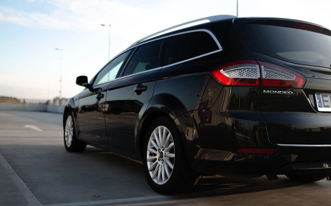 Ford Mondeo cena 30900 przebieg: 297000, rok produkcji 2012 z Łódź małe 781